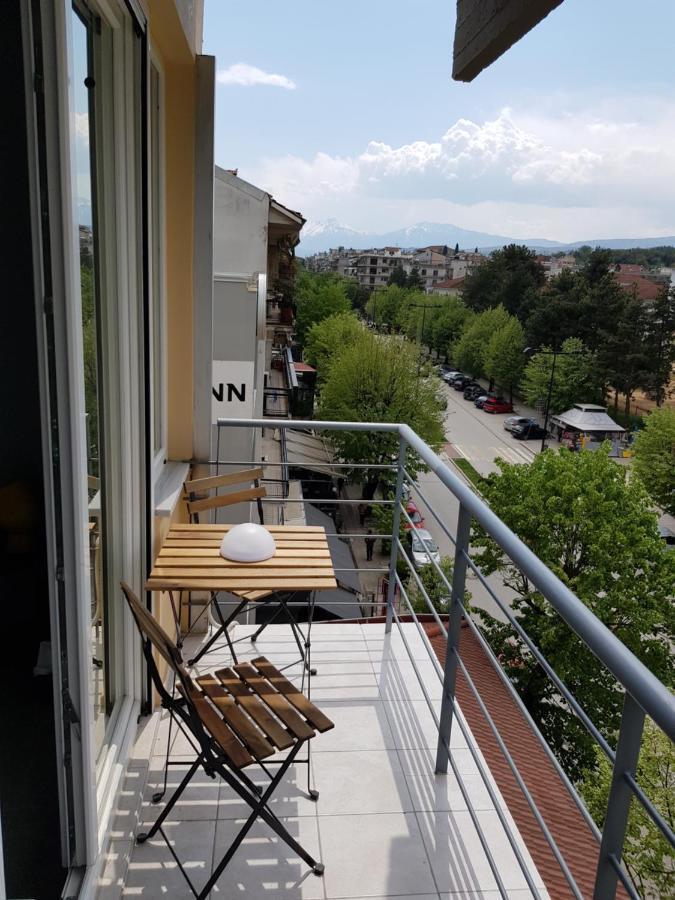 Life #1 Apartment *